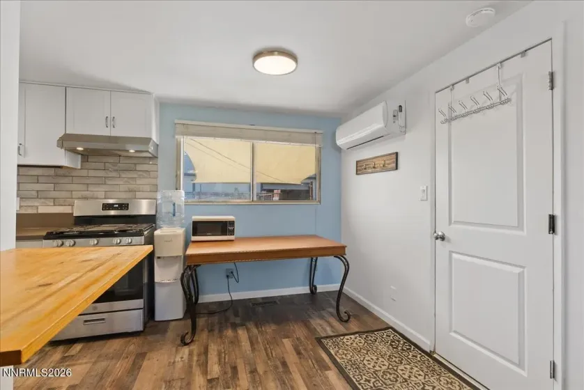 410 Curry, Fernley, Nevada 89408, 3 Bedrooms Bedrooms, ,1 BathroomBathrooms,Residential,Residential,Curry,0,260013092