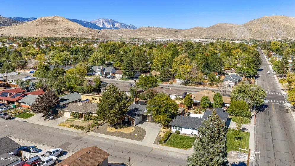 804 Ivy, Carson City, Nevada 89703, 3 Bedrooms Bedrooms, ,2 BathroomsBathrooms,Residential,Residential,Ivy,0,260013097
