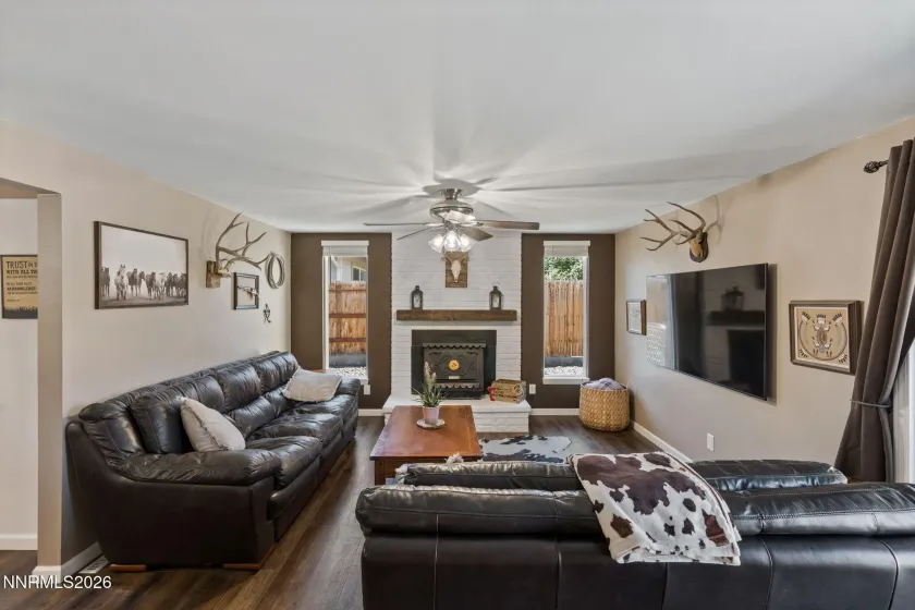804 Ivy, Carson City, Nevada 89703, 3 Bedrooms Bedrooms, ,2 BathroomsBathrooms,Residential,Residential,Ivy,0,260013097