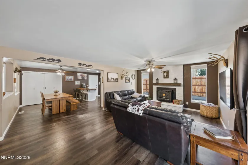 804 Ivy, Carson City, Nevada 89703, 3 Bedrooms Bedrooms, ,2 BathroomsBathrooms,Residential,Residential,Ivy,0,260013097