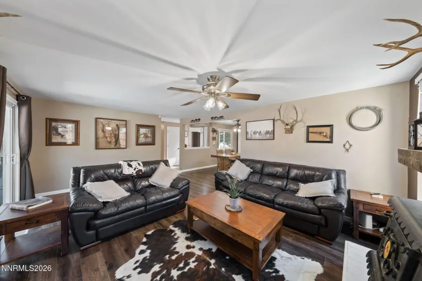 804 Ivy, Carson City, Nevada 89703, 3 Bedrooms Bedrooms, ,2 BathroomsBathrooms,Residential,Residential,Ivy,0,260013097