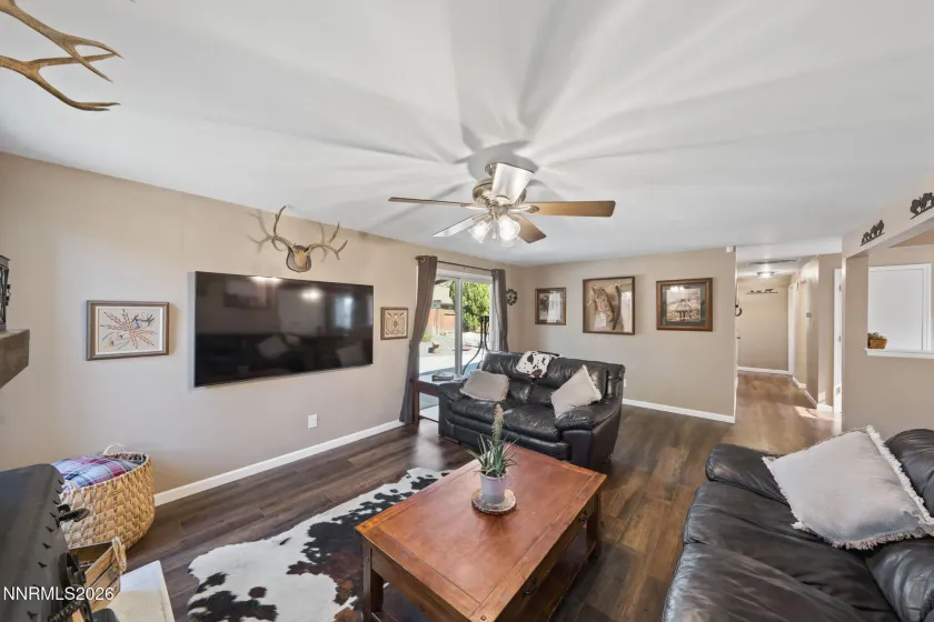 804 Ivy, Carson City, Nevada 89703, 3 Bedrooms Bedrooms, ,2 BathroomsBathrooms,Residential,Residential,Ivy,0,260013097