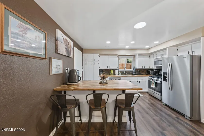 804 Ivy, Carson City, Nevada 89703, 3 Bedrooms Bedrooms, ,2 BathroomsBathrooms,Residential,Residential,Ivy,0,260013097