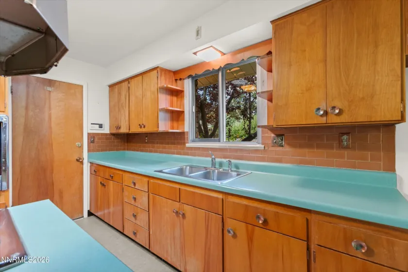 700 Hunter, Reno, Nevada 89519, 3 Bedrooms Bedrooms, ,2 BathroomsBathrooms,Residential,Residential,Hunter,0,260013102