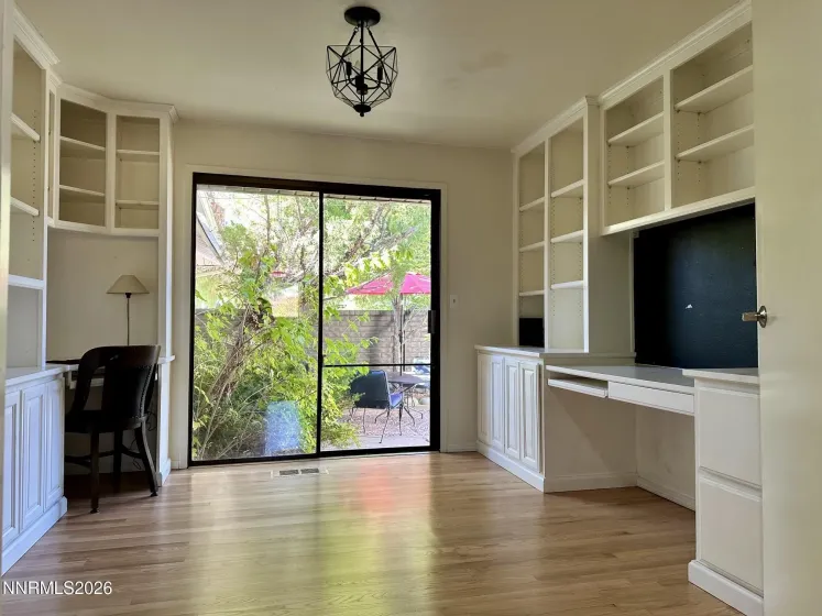 2885 Glenwood, Reno, Nevada 89509, 4 Bedrooms Bedrooms, ,3 BathroomsBathrooms,Residential,Residential,Glenwood,0,260013107