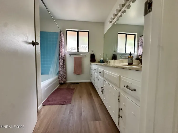 2885 Glenwood, Reno, Nevada 89509, 4 Bedrooms Bedrooms, ,3 BathroomsBathrooms,Residential,Residential,Glenwood,0,260013107