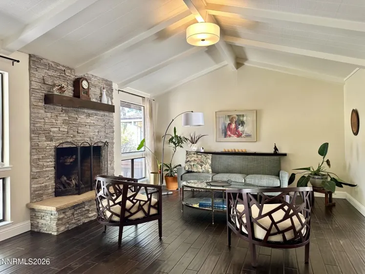 2885 Glenwood, Reno, Nevada 89509, 4 Bedrooms Bedrooms, ,3 BathroomsBathrooms,Residential,Residential,Glenwood,0,260013107