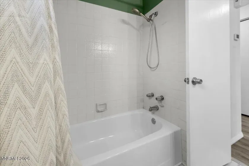 1651 Topeka, Sparks, Nevada 89434, 3 Bedrooms Bedrooms, ,2 BathroomsBathrooms,Residential,Residential,Topeka,0,260013109