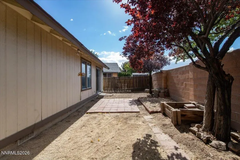 1651 Topeka, Sparks, Nevada 89434, 3 Bedrooms Bedrooms, ,2 BathroomsBathrooms,Residential,Residential,Topeka,0,260013109