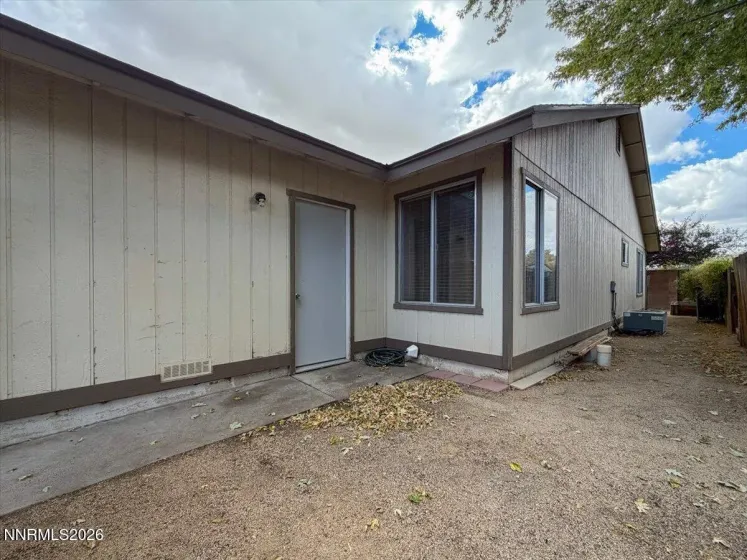 1651 Topeka, Sparks, Nevada 89434, 3 Bedrooms Bedrooms, ,2 BathroomsBathrooms,Residential,Residential,Topeka,0,260013109