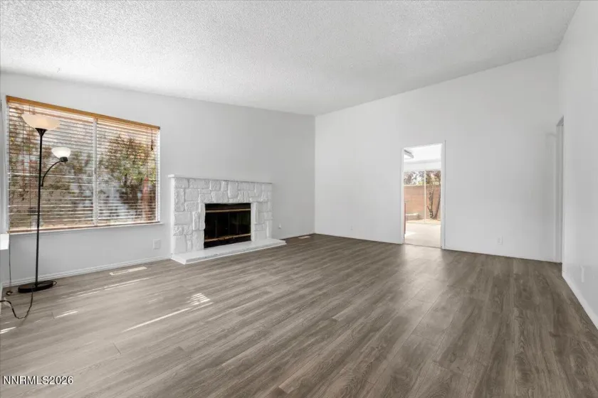 1651 Topeka, Sparks, Nevada 89434, 3 Bedrooms Bedrooms, ,2 BathroomsBathrooms,Residential,Residential,Topeka,0,260013109
