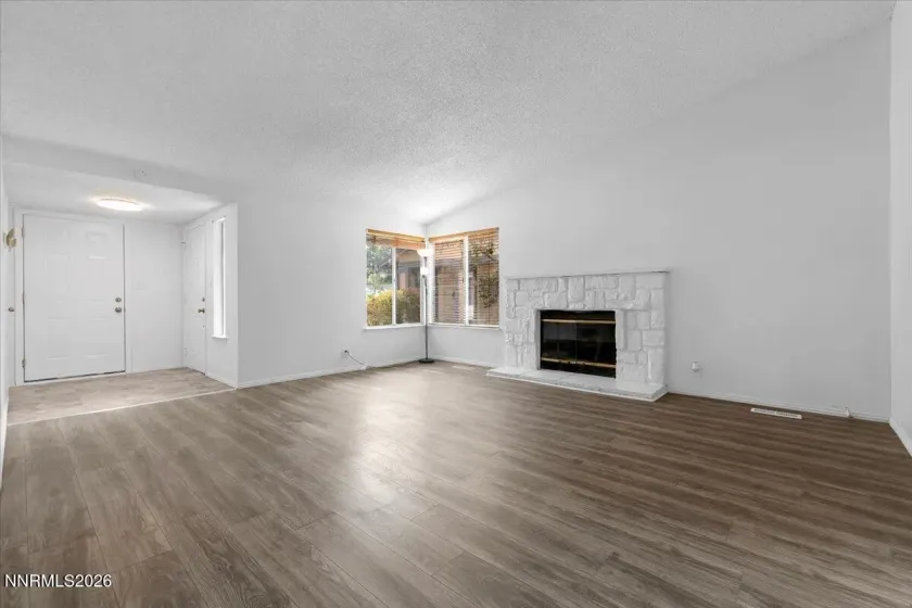 1651 Topeka, Sparks, Nevada 89434, 3 Bedrooms Bedrooms, ,2 BathroomsBathrooms,Residential,Residential,Topeka,0,260013109