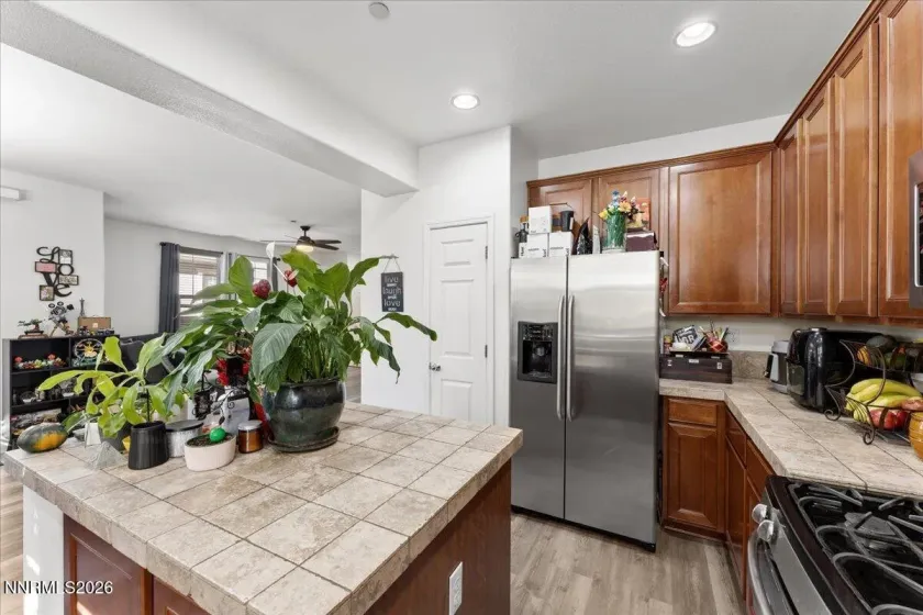 7043 Sacred, Sparks, Nevada 89436, 3 Bedrooms Bedrooms, ,3 BathroomsBathrooms,Residential,Residential,Sacred,0,260013110