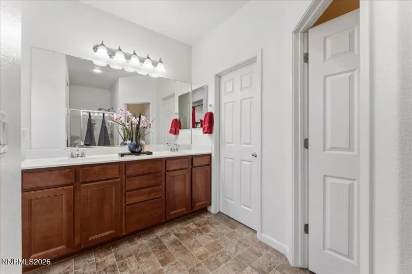 7043 Sacred, Sparks, Nevada 89436, 3 Bedrooms Bedrooms, ,3 BathroomsBathrooms,Residential,Residential,Sacred,0,260013110
