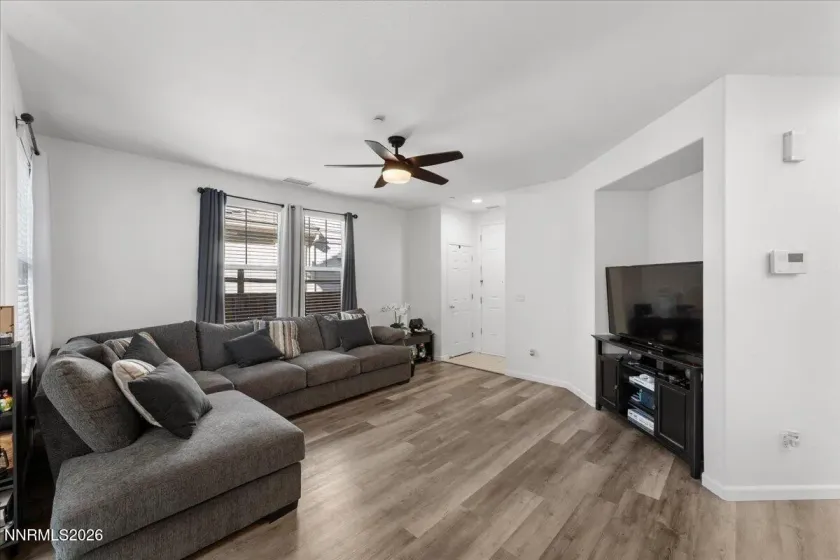 7043 Sacred, Sparks, Nevada 89436, 3 Bedrooms Bedrooms, ,3 BathroomsBathrooms,Residential,Residential,Sacred,0,260013110
