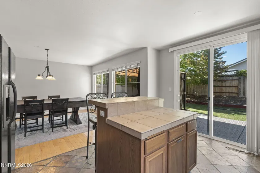 10041 Silver Star, Reno, Nevada 89521, 4 Bedrooms Bedrooms, ,3 BathroomsBathrooms,Residential,Residential,Silver Star,0,260013111