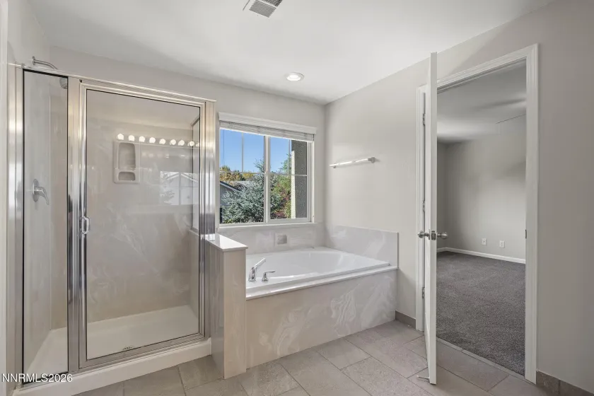 10041 Silver Star, Reno, Nevada 89521, 4 Bedrooms Bedrooms, ,3 BathroomsBathrooms,Residential,Residential,Silver Star,0,260013111