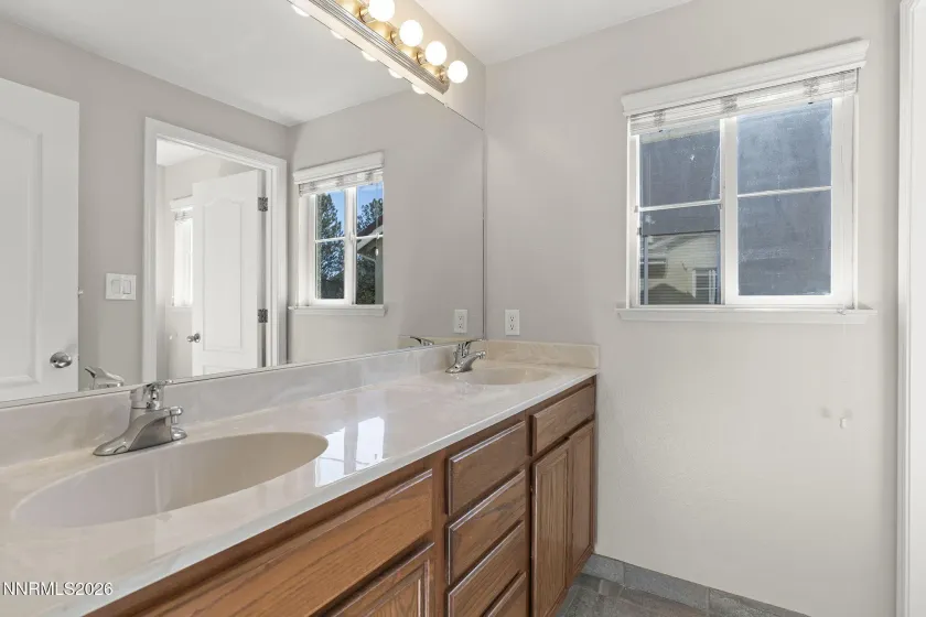 10041 Silver Star, Reno, Nevada 89521, 4 Bedrooms Bedrooms, ,3 BathroomsBathrooms,Residential,Residential,Silver Star,0,260013111