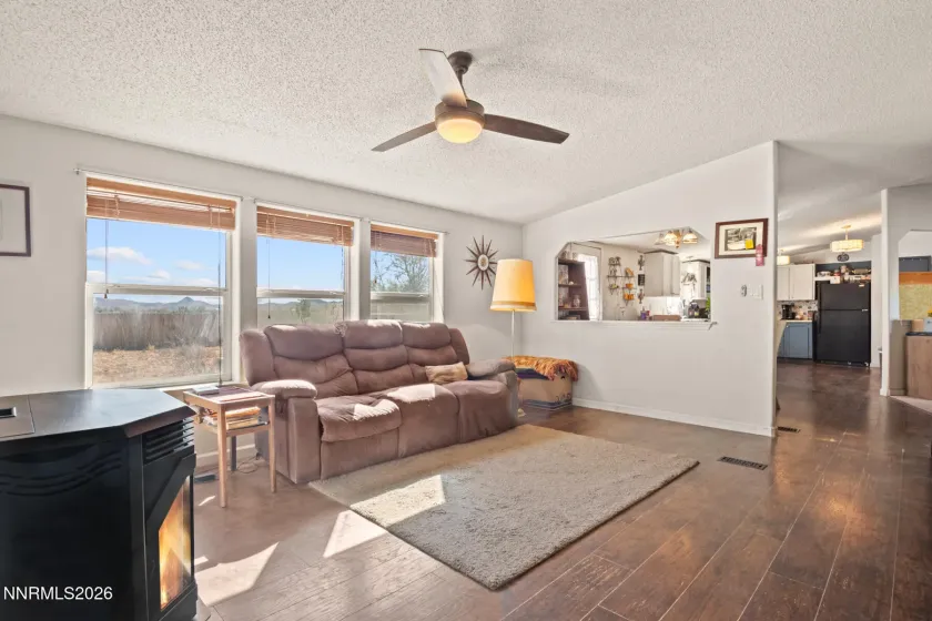 2155 9th, Silver Springs, Nevada 89429, 3 Bedrooms Bedrooms, ,2 BathroomsBathrooms,Residential,Residential,9th,0,260013116