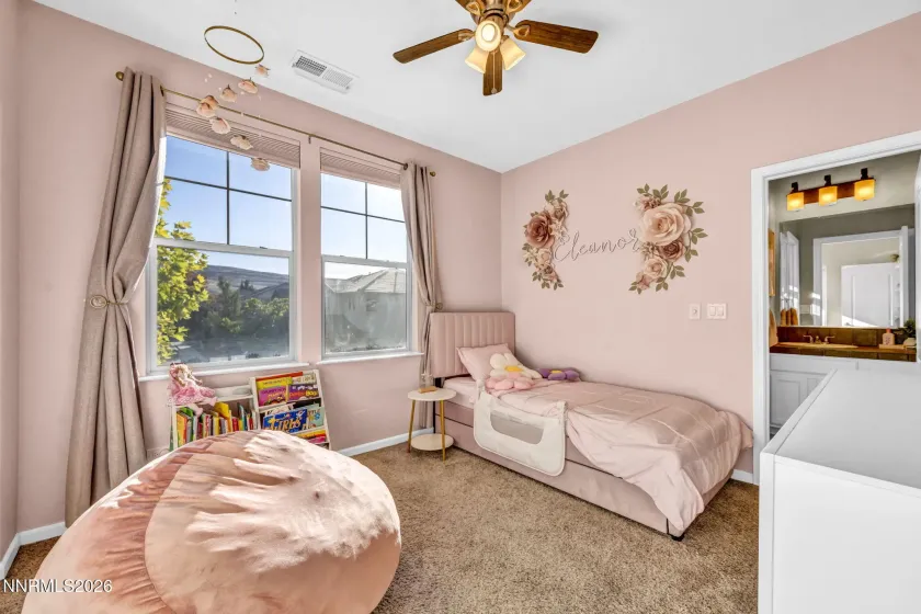 7239 Foxwood, Sparks, Nevada 89436, 3 Bedrooms Bedrooms, ,3 BathroomsBathrooms,Residential,Residential,Foxwood,0,260013117