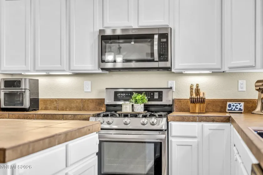 7239 Foxwood, Sparks, Nevada 89436, 3 Bedrooms Bedrooms, ,3 BathroomsBathrooms,Residential,Residential,Foxwood,0,260013117