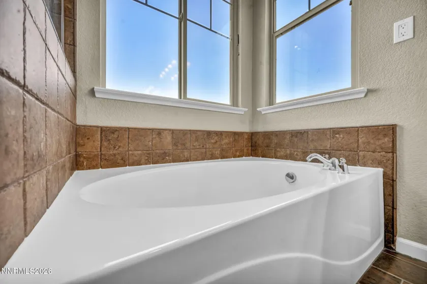 7239 Foxwood, Sparks, Nevada 89436, 3 Bedrooms Bedrooms, ,3 BathroomsBathrooms,Residential,Residential,Foxwood,0,260013117