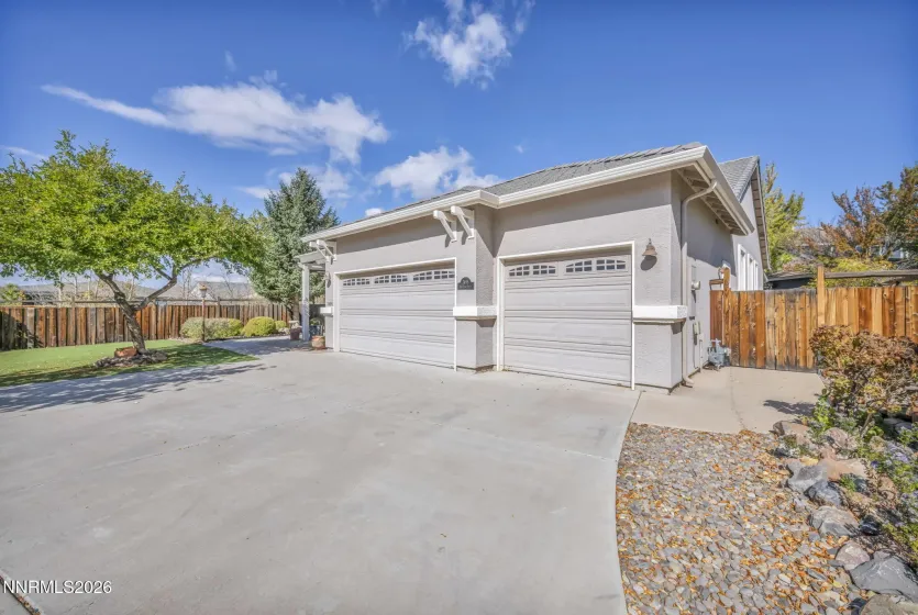 7495 Ash Peak, Sparks, Nevada 89436, 3 Bedrooms Bedrooms, ,2 BathroomsBathrooms,Residential,Residential,Ash Peak,0,260009469