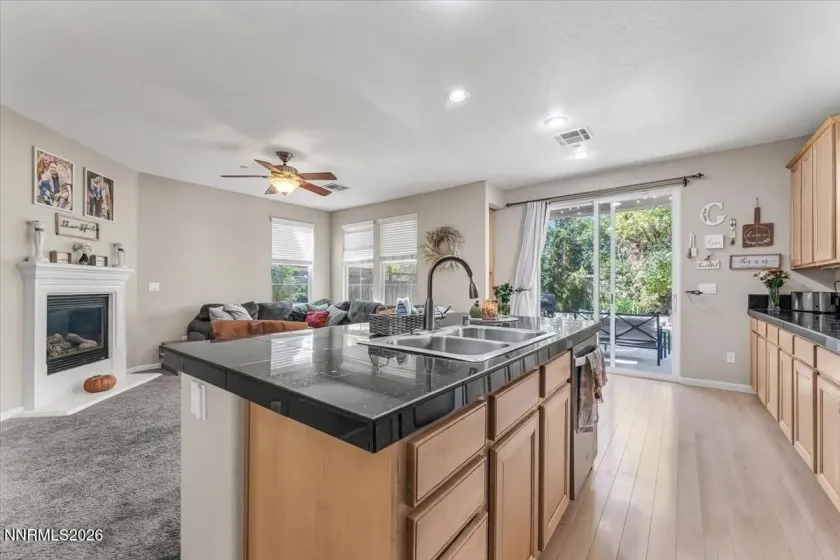 6986 Sacred, Sparks, Nevada 89436, 4 Bedrooms Bedrooms, ,3 BathroomsBathrooms,Residential,Residential,Sacred,0,260013122