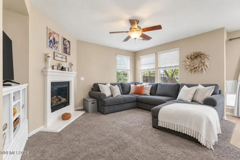 6986 Sacred, Sparks, Nevada 89436, 4 Bedrooms Bedrooms, ,3 BathroomsBathrooms,Residential,Residential,Sacred,0,260013122