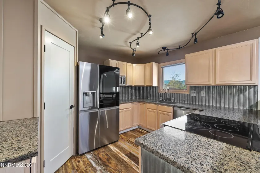 2995 White Pine, Washoe Valley, Nevada 89704, 5 Bedrooms Bedrooms, ,3 BathroomsBathrooms,Residential,Residential,White Pine,0,260013124