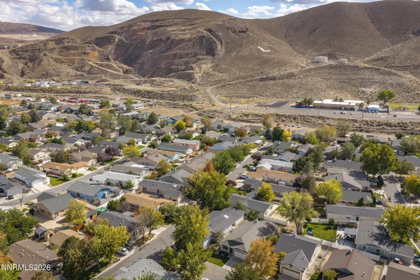 288 Ave De La D'Emerald, Sparks, Nevada 89434, 3 Bedrooms Bedrooms, ,2 BathroomsBathrooms,Residential,Residential,Ave De La D'Emerald,0,260013131