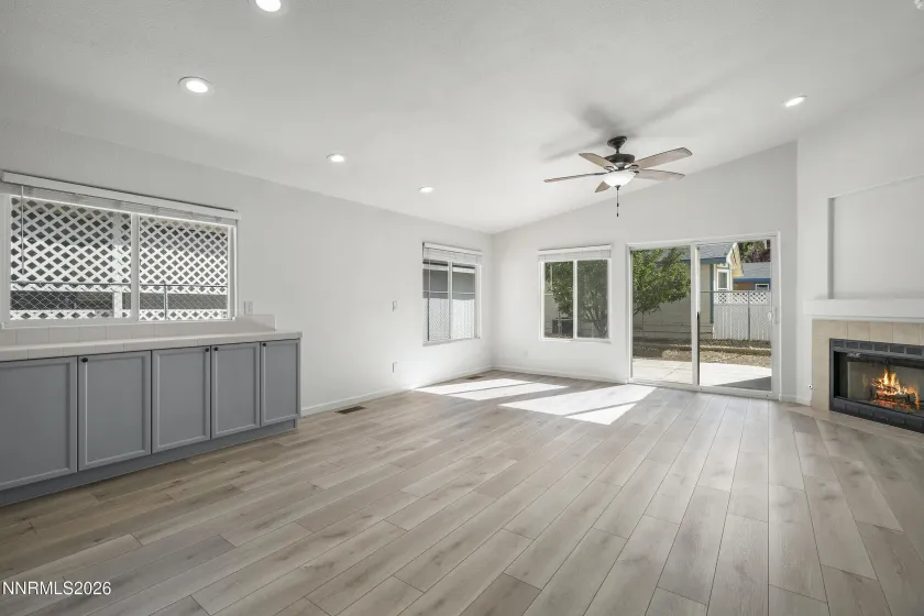 288 Ave De La D'Emerald, Sparks, Nevada 89434, 3 Bedrooms Bedrooms, ,2 BathroomsBathrooms,Residential,Residential,Ave De La D'Emerald,0,260013131