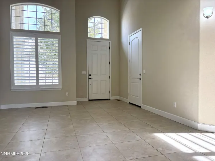 1633 Cloud Peak, Sparks, Nevada 89436, 3 Bedrooms Bedrooms, ,3 BathroomsBathrooms,Residential,Residential,Cloud Peak,0,260013132