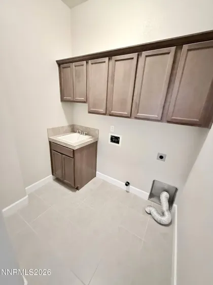 1633 Cloud Peak, Sparks, Nevada 89436, 3 Bedrooms Bedrooms, ,3 BathroomsBathrooms,Residential,Residential,Cloud Peak,0,260013132