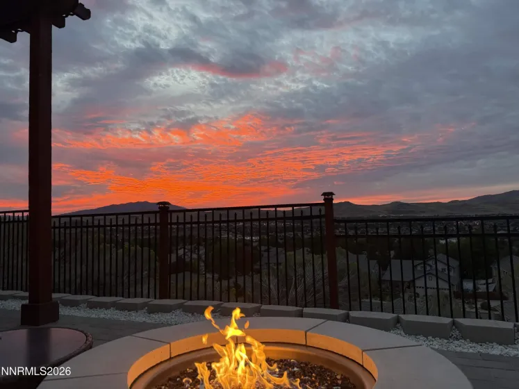 1633 Cloud Peak, Sparks, Nevada 89436, 3 Bedrooms Bedrooms, ,3 BathroomsBathrooms,Residential,Residential,Cloud Peak,0,260013132