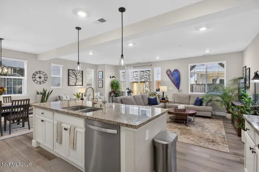 1915 Sea Horse, Reno, Nevada 89521, 3 Bedrooms Bedrooms, ,3 BathroomsBathrooms,Residential,Residential,Sea Horse,0,260013135