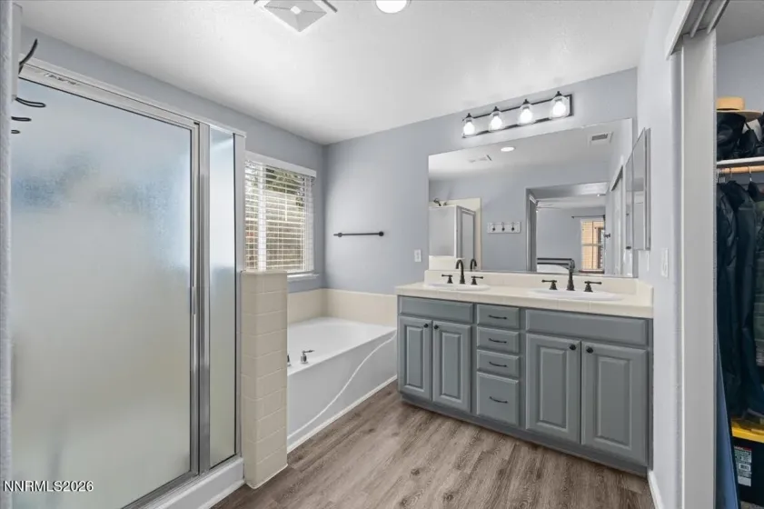 6720 Altesino, Sparks, Nevada 89436, 4 Bedrooms Bedrooms, ,3 BathroomsBathrooms,Residential,Residential,Altesino,0,260013139