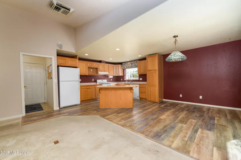729 Hornet, Gardnerville, Nevada 89460, 3 Bedrooms Bedrooms, ,2 BathroomsBathrooms,Residential,Residential,Hornet,0,260013143