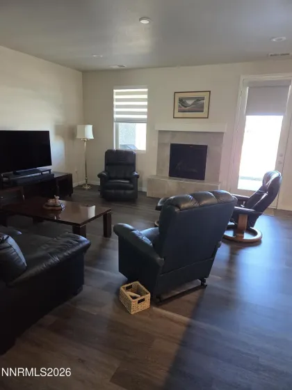 421 Dog Leg, Fernley, Nevada 89408, 3 Bedrooms Bedrooms, ,2 BathroomsBathrooms,Residential,Residential,Dog Leg,0,260013144