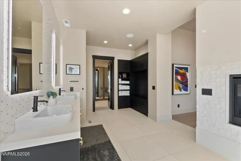 8460 Chalk Ridge, Reno, Nevada 89523, 5 Bedrooms Bedrooms, ,6 BathroomsBathrooms,Residential,Residential,Chalk Ridge,0,260013146