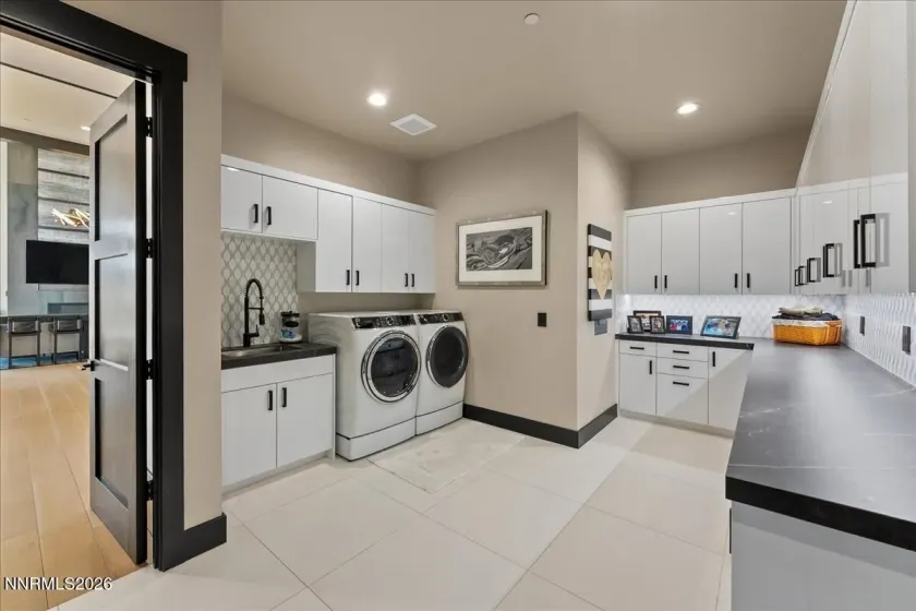 8460 Chalk Ridge, Reno, Nevada 89523, 5 Bedrooms Bedrooms, ,6 BathroomsBathrooms,Residential,Residential,Chalk Ridge,0,260013146