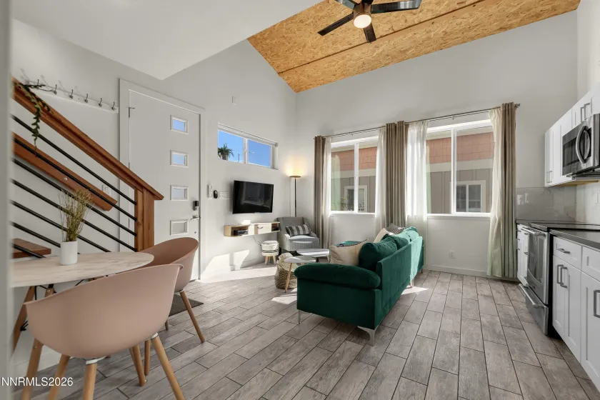 831 Ryland, Reno, Nevada 89502, 2 Bedrooms Bedrooms, ,1 BathroomBathrooms,Residential,Residential,Ryland,0,260013148