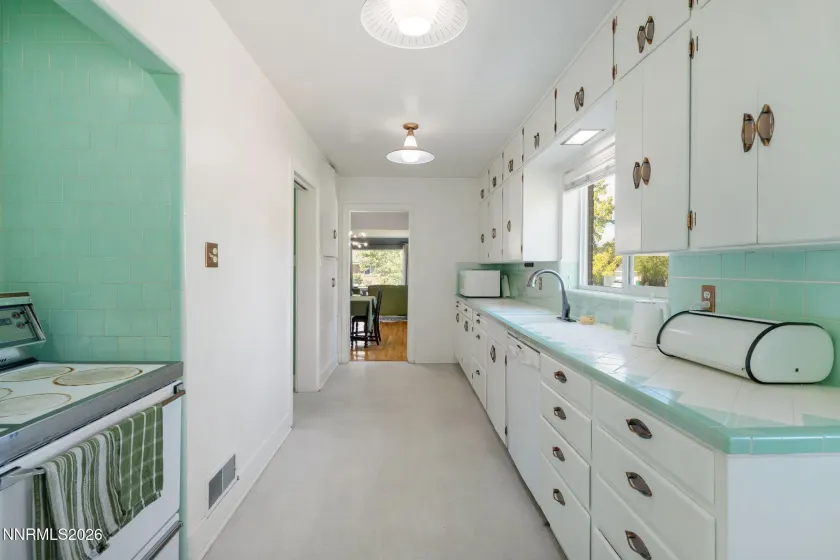 1050 Sharon, Reno, Nevada 89509, 3 Bedrooms Bedrooms, ,2 BathroomsBathrooms,Residential,Residential,Sharon,0,260013151