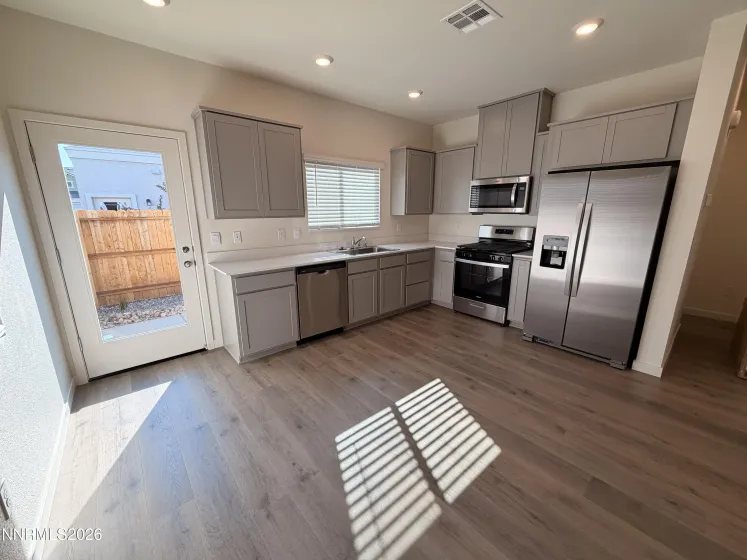 8406 Vermilion, Reno, Nevada 89506, 3 Bedrooms Bedrooms, ,3 BathroomsBathrooms,Residential Lease,Manufactured,Vermilion,0,260013155