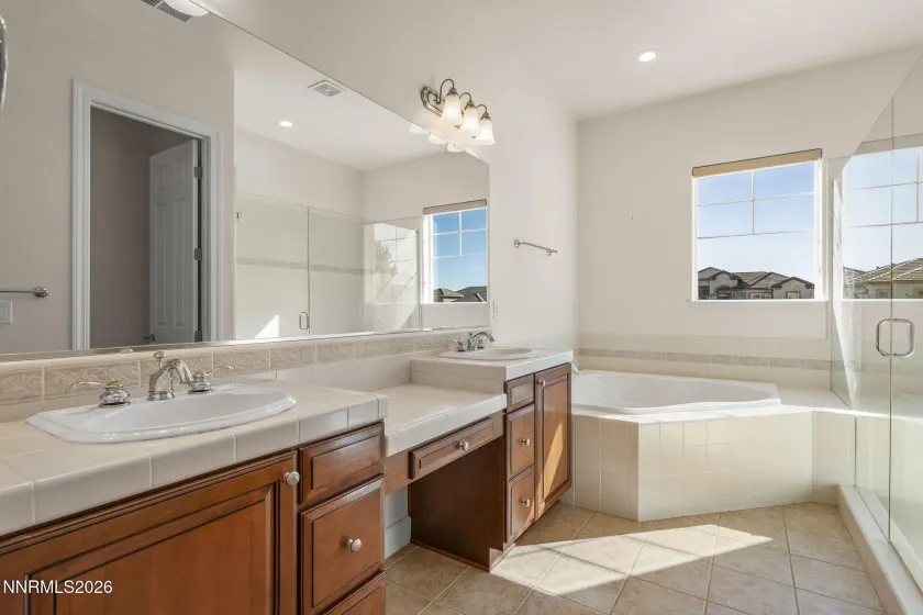 4714 Cobra, Sparks, Nevada 89436, 4 Bedrooms Bedrooms, ,3 BathroomsBathrooms,Residential,Residential,Cobra,0,260013164