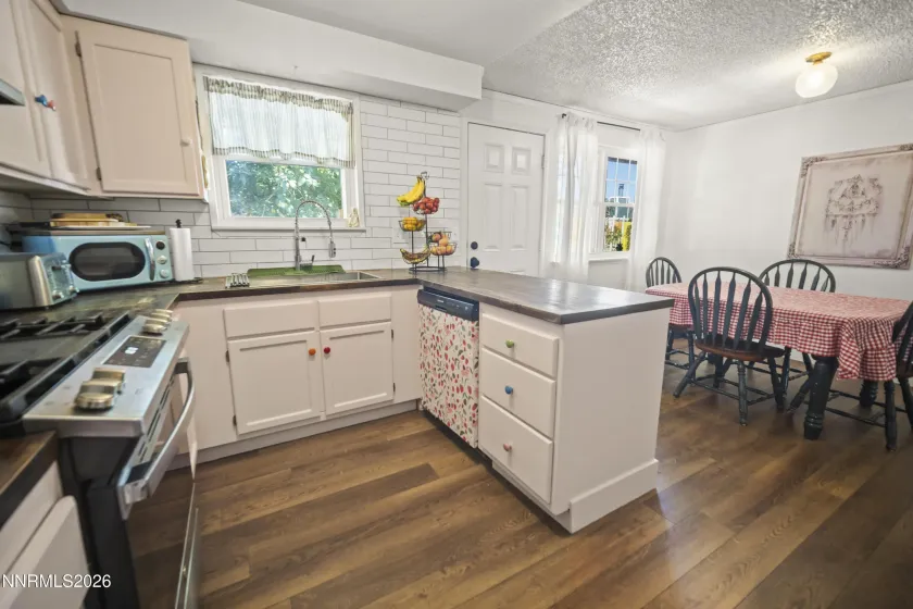 370 Aspen, Fernley, Nevada 89408, 3 Bedrooms Bedrooms, ,2 BathroomsBathrooms,Residential,Residential,Aspen,0,260013165