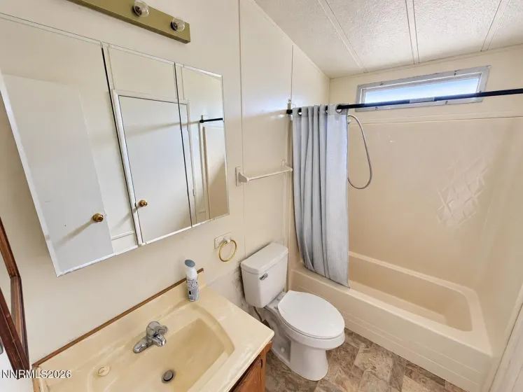 370 Randon, Fernley, Nevada 89408, 3 Bedrooms Bedrooms, ,2 BathroomsBathrooms,Residential,Residential,Randon,0,260013166