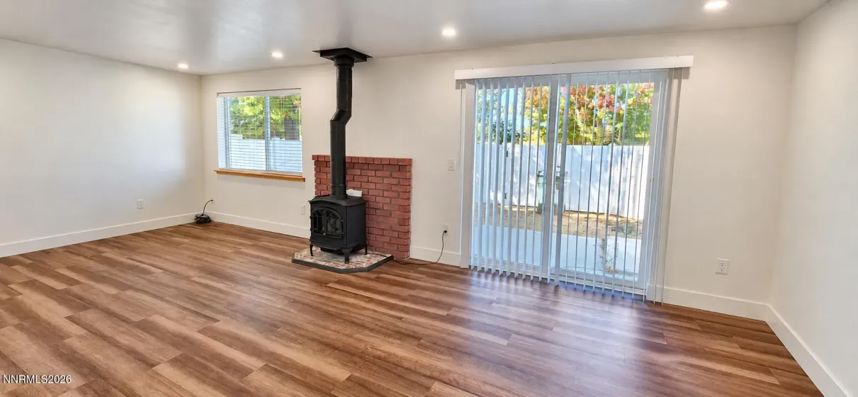 1271 Redwood, Gardnerville, Nevada 89460, 3 Bedrooms Bedrooms, ,2 BathroomsBathrooms,Residential,Residential,Redwood,0,260013171