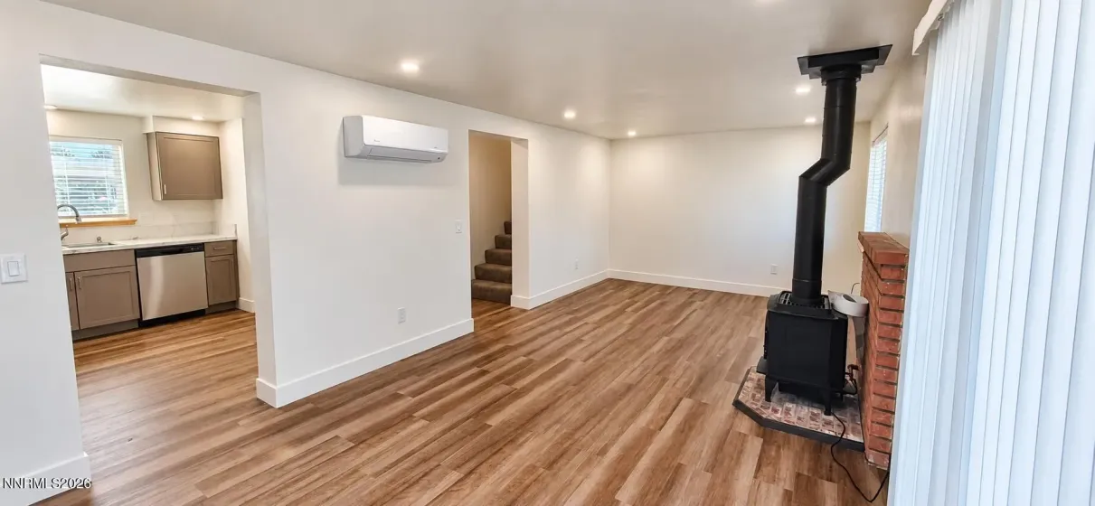1271 Redwood, Gardnerville, Nevada 89460, 3 Bedrooms Bedrooms, ,2 BathroomsBathrooms,Residential,Residential,Redwood,0,260013171