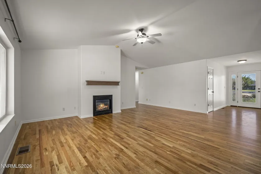 1075 Penelope, Fallon, Nevada 89406, 3 Bedrooms Bedrooms, ,2 BathroomsBathrooms,Residential,Residential,Penelope,0,260013175
